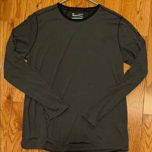 Under Armour men’s fitted heat gear